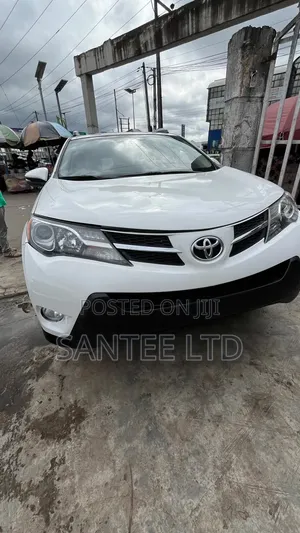 Toyota RAV4 2014 White