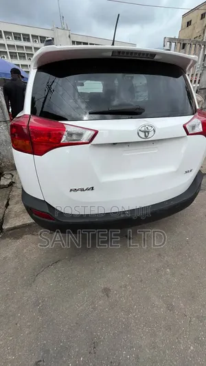 Toyota RAV4 2014 White