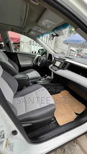 Toyota RAV4 2014 White