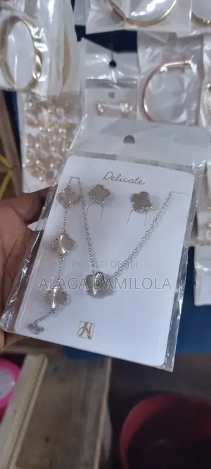 Vca Jewelry Set