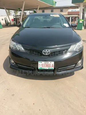 Toyota Camry LE 4dr Sedan (2.5L 4cyl 6A) 2013 Black