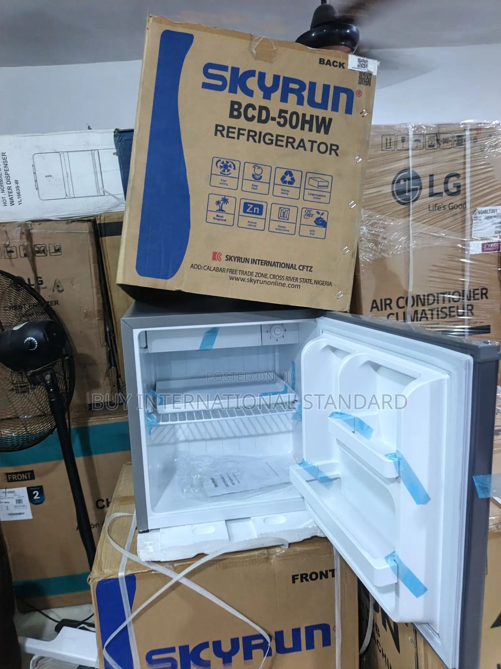 Skyrun Compact 55L Refrigerator for Convenient Room Storage