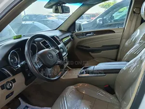 Mercedes-Benz M Class ML350 4dr SUV (3.5L 6cyl 7A) 2015 White