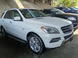 Mercedes-Benz M Class ML350 4dr SUV (3.5L 6cyl 7A) 2015 White
