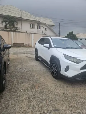 Toyota RAV4 2020 White