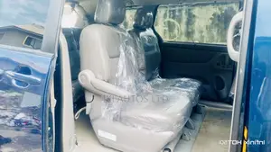 Toyota Sienna 2004 Blue