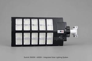 Suntrik 3500W Solar Street Light for Residential Properties