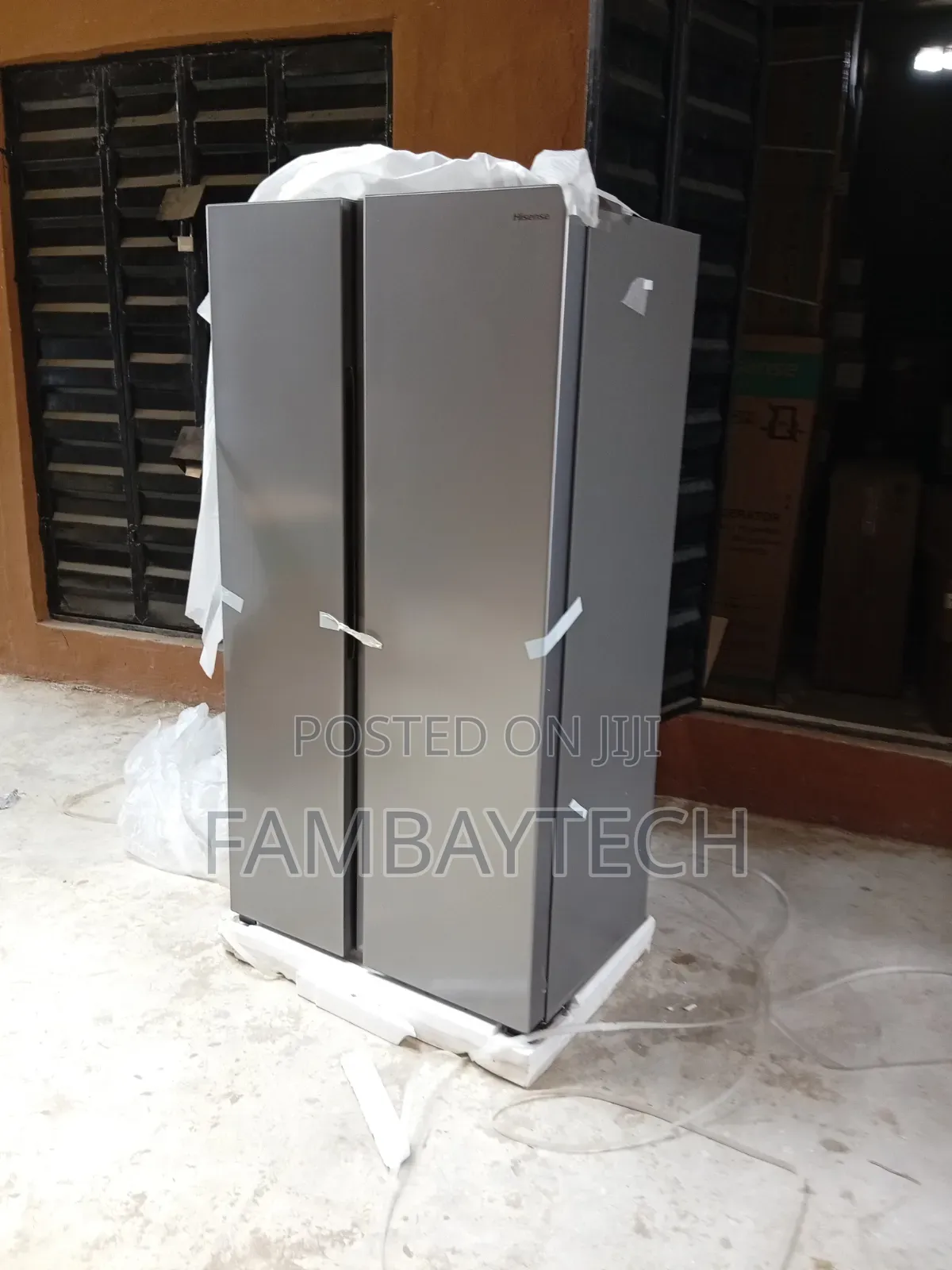 Hisense Side-by-Side Refrigerator for Multiple Functions