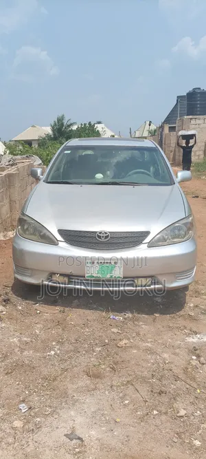 Toyota Camry XLE V6 Sedan (3.0L 6cyl A5) 2003 Silver