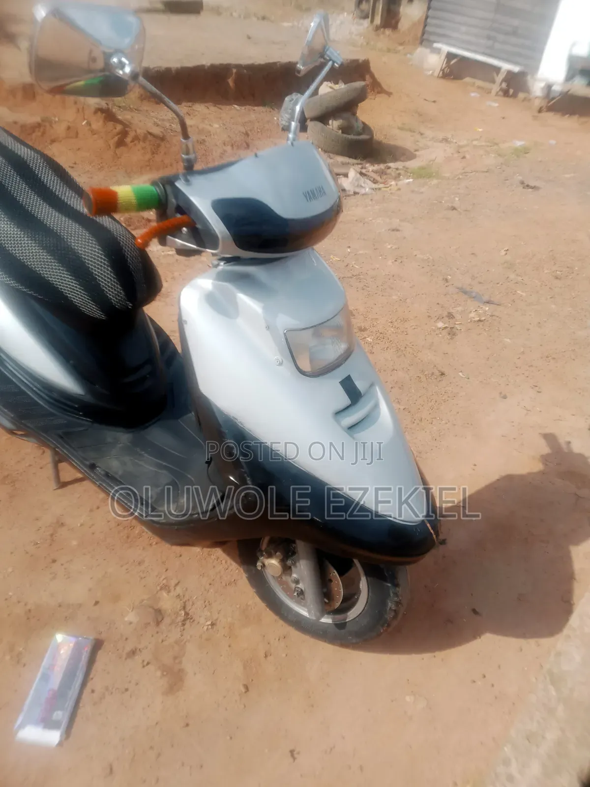Yamaha 2000 Silver