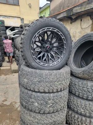 Heavy-Duty Off-Road / All-Terrain Tyres With Stylish Black Alloy Rim