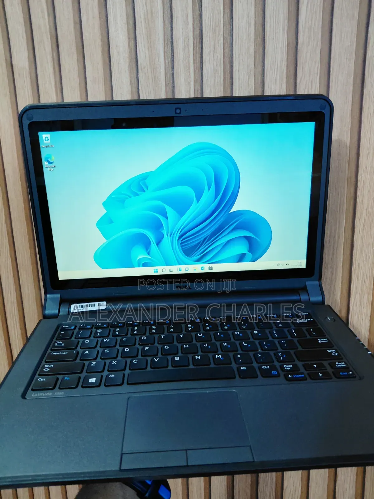 Laptop Dell Latitude 3350 4GB Intel Core i3 HDD 250GB