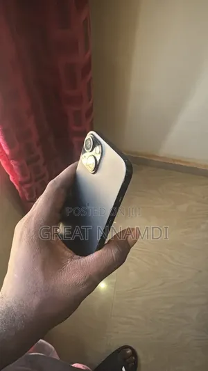 Apple iPhone 15 256 GB Black