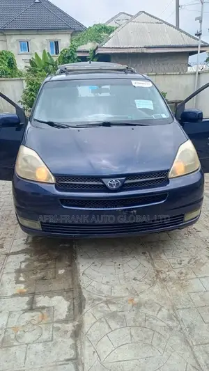 Toyota Sienna LE AWD (3.3L V6 5A) 2004 Blue