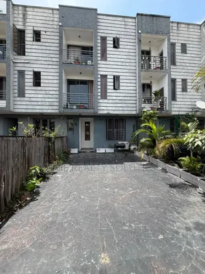 4bdrm Townhouse / Terrace in 𝐈𝐤𝐚𝐭𝐞 𝐥𝐞𝐤𝐤𝐢 𝐥𝐚𝐠𝐨𝐬, Ikate for rent