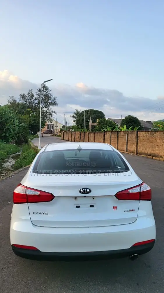 Kia Forte EX Sedan 2015 White