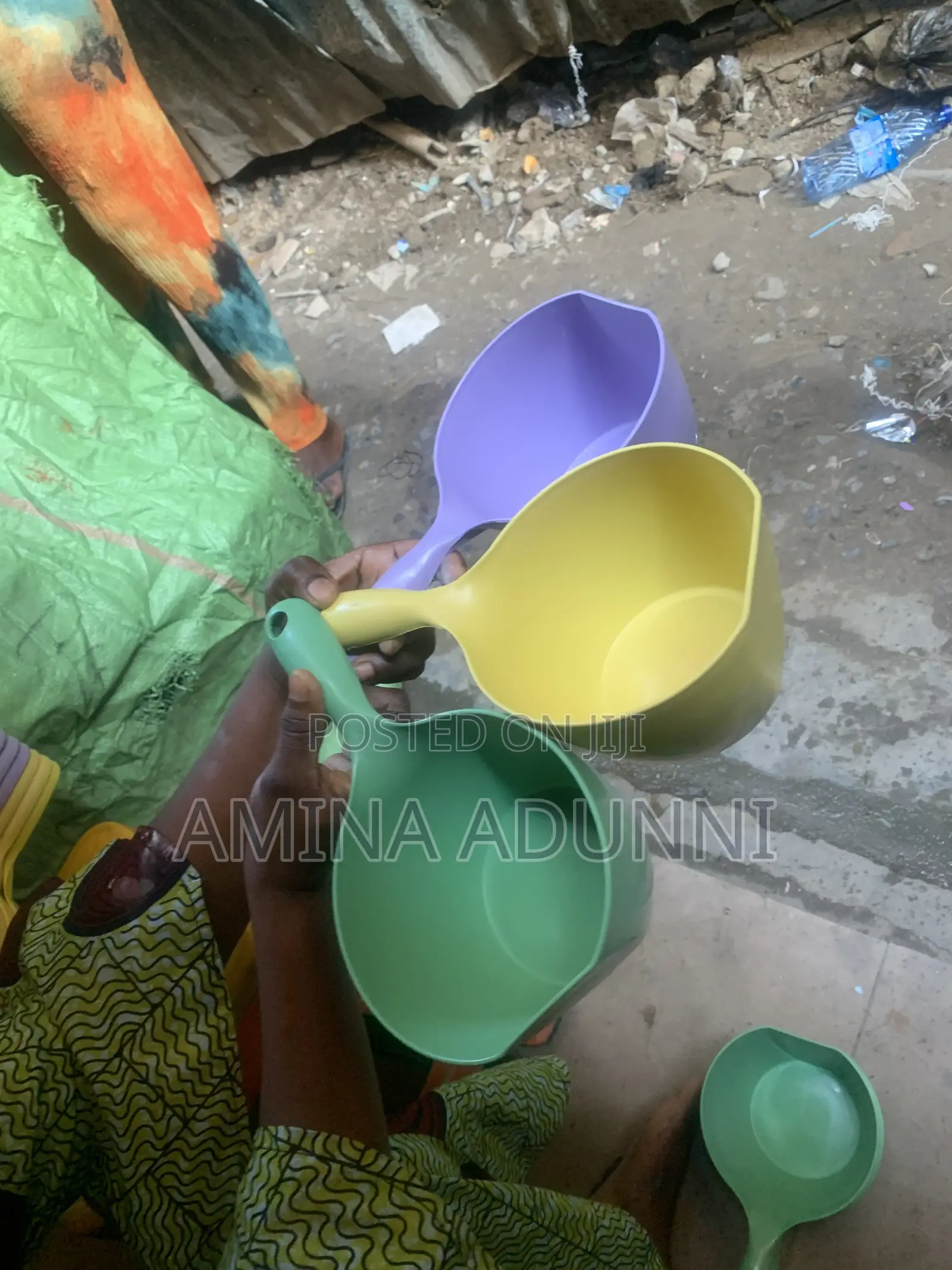 Colourful Plastic Measuring Scoops With Handles