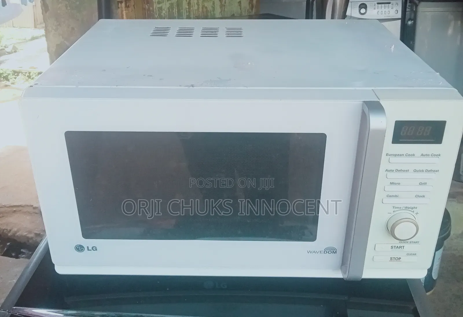 3 in 1 Microwave Oven With Grill 25liters -Tokunbo