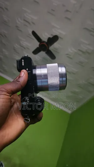 Sony A6000