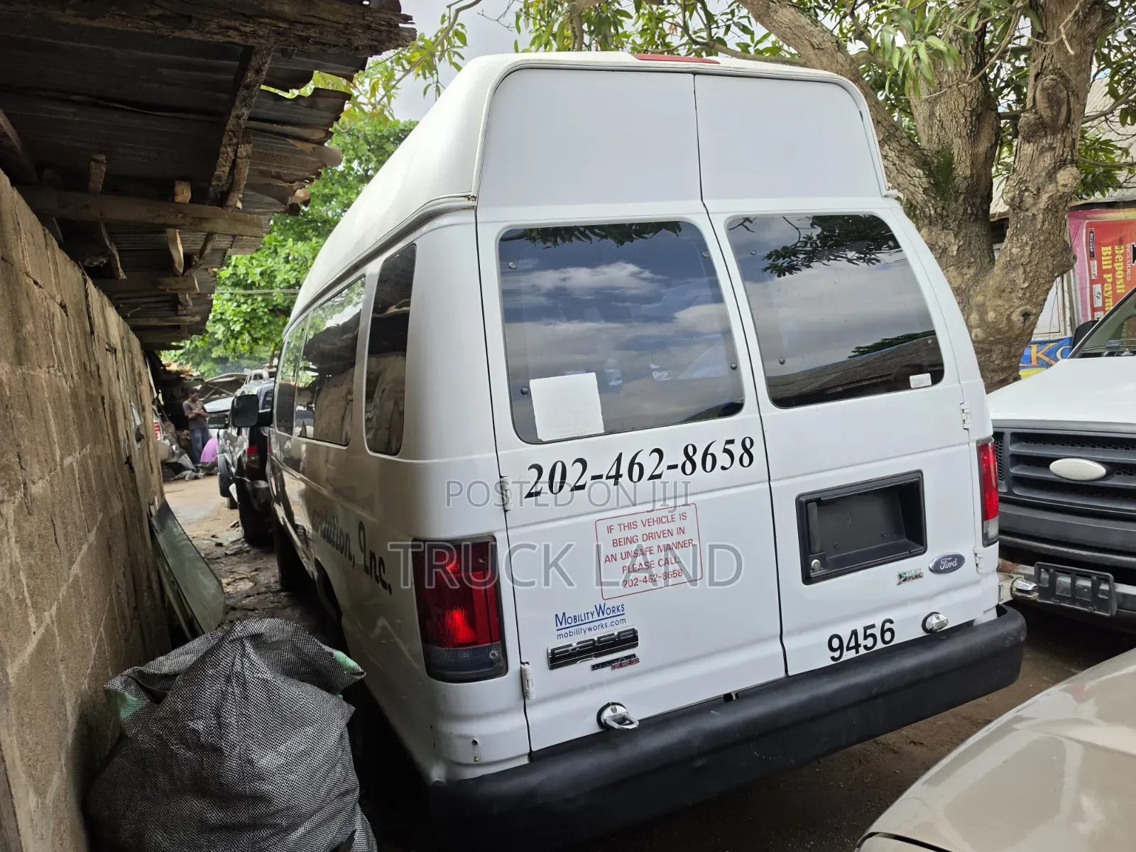 New Ford E350 2010 White