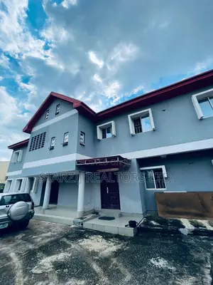 6bdrm Duplex in Idu Industrial for sale