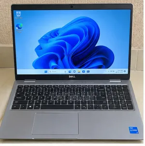 Laptop Dell Latitude 5520 16GB Intel Core i5 SSD 256GB