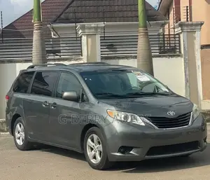 Toyota Sienna LE 7 Passenger Mobility 2012 Green