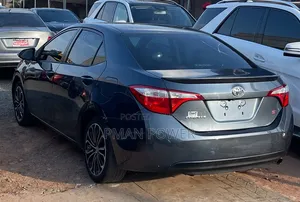Toyota Corolla 2016 Gray