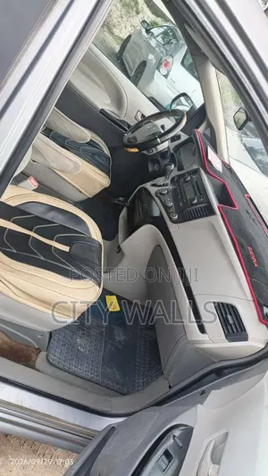 Toyota Sienna 2012