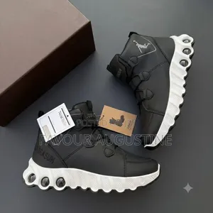 Pearls Sneakers Store