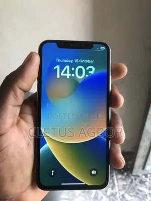 Apple iPhone X 64 GB White