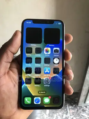 Apple iPhone X 64 GB White