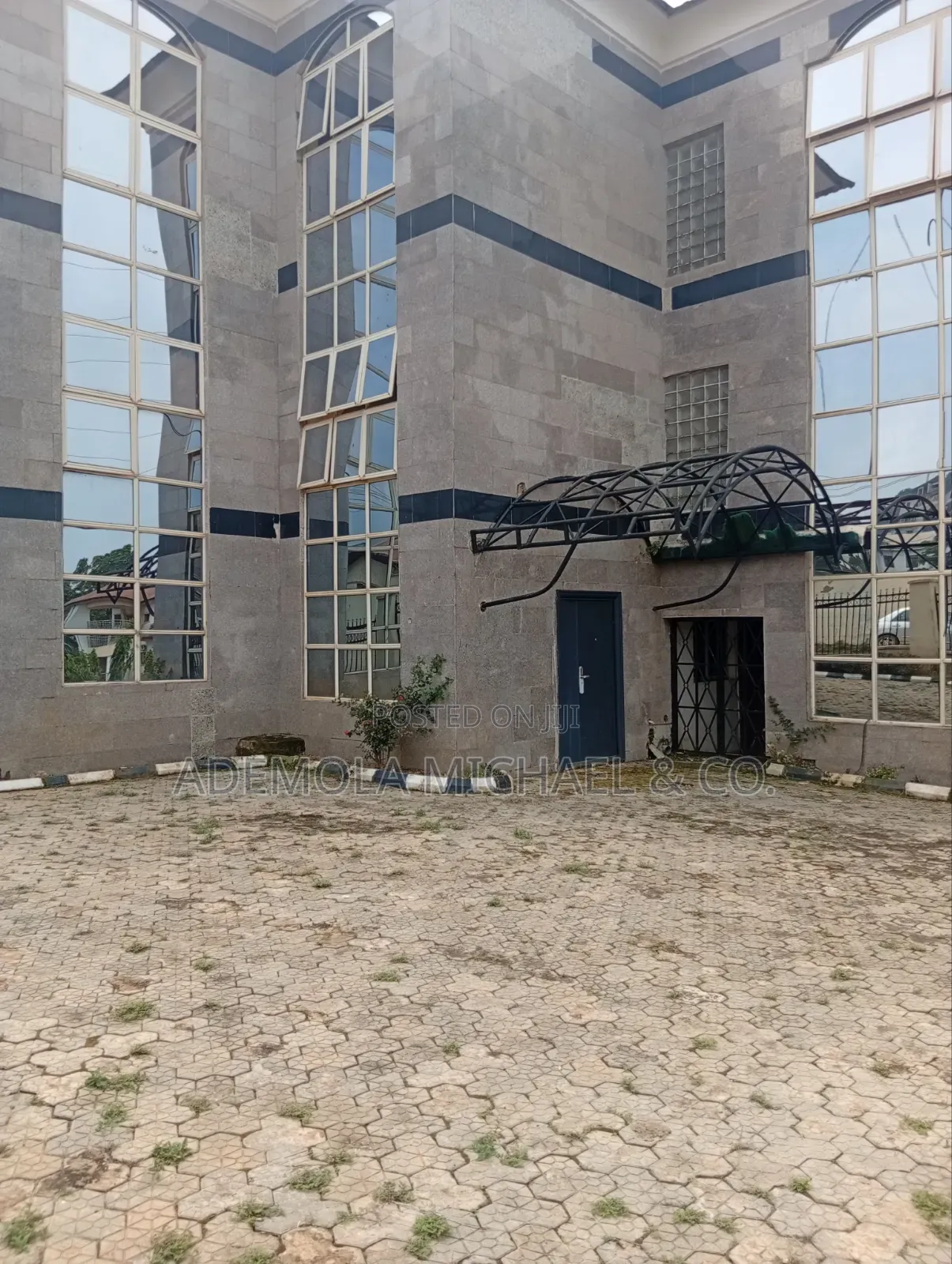 Office Space Building for Lease