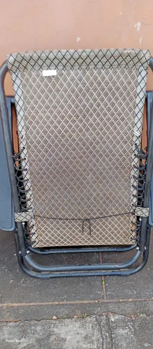 Foldable Seat Back Chair