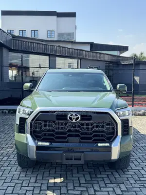 Toyota Tundra Platinum 2022 Green