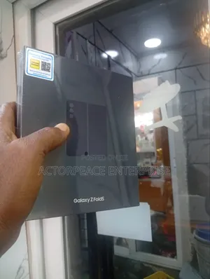 New Samsung Galaxy Z Fold 5 256 GB Gray
