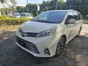 Toyota Sienna Limited Premium AWD 2020 White