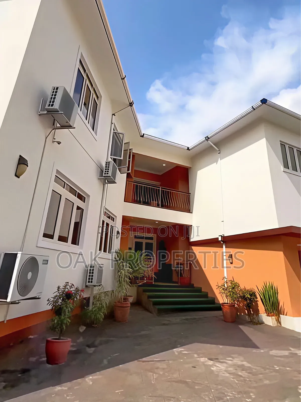 4bdrm Apartment in Old GRA for rent