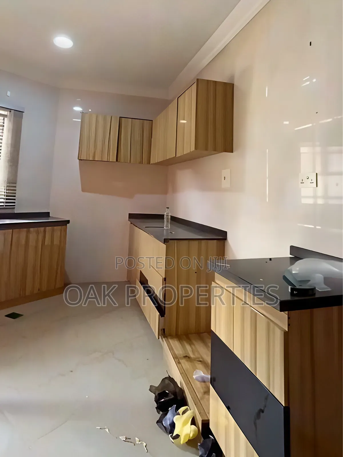 4bdrm Apartment in Old GRA for rent
