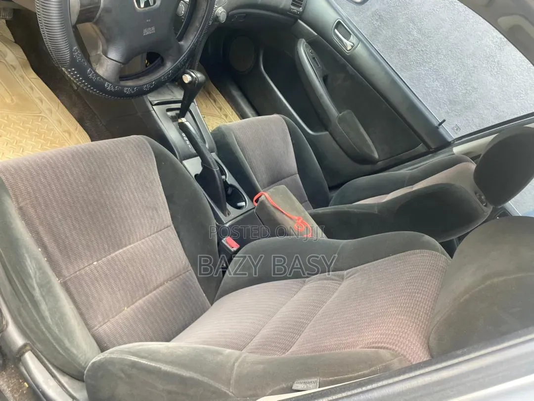 Honda Accord 2003 Silver