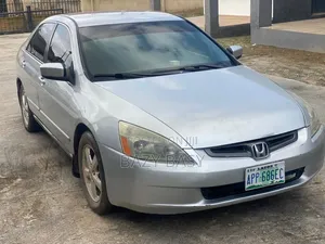 Honda Accord 2003 Silver