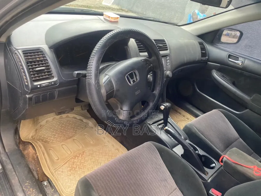 Honda Accord 2003 Silver