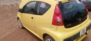 Peugeot 107 1.4 Hdi 2010 Yellow