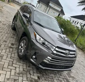 Toyota Highlander 2015