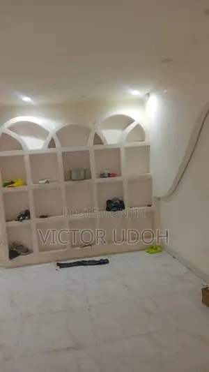 3 Floor Apartment Building