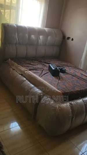 6 by 4 Bubble Bed Frame