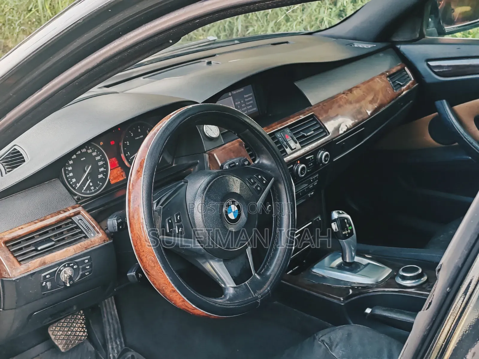 BMW 528i 2010 Black