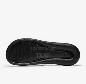 Nike Victori One Slides