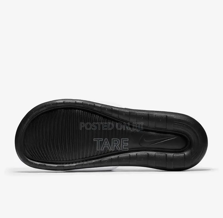 Nike Victori One Slides