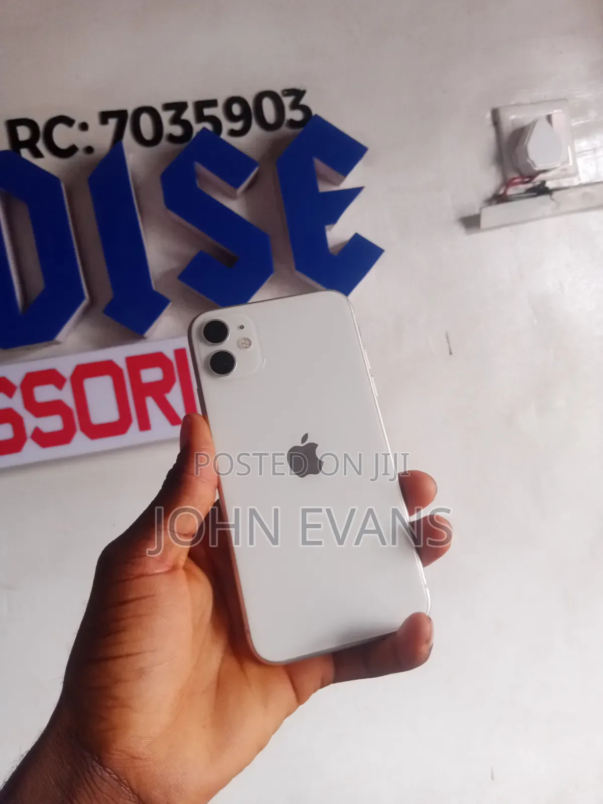 Apple iPhone 11 64 GB White